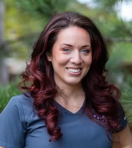 Dr. Tressa Magnone Dr. Tressa Magnone